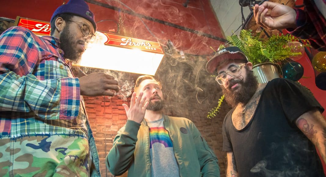 How To Sniff Out Free Weed At A Party