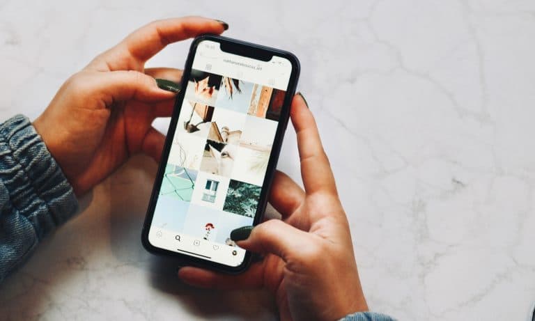 3 Signs You Need A Social Media Detox