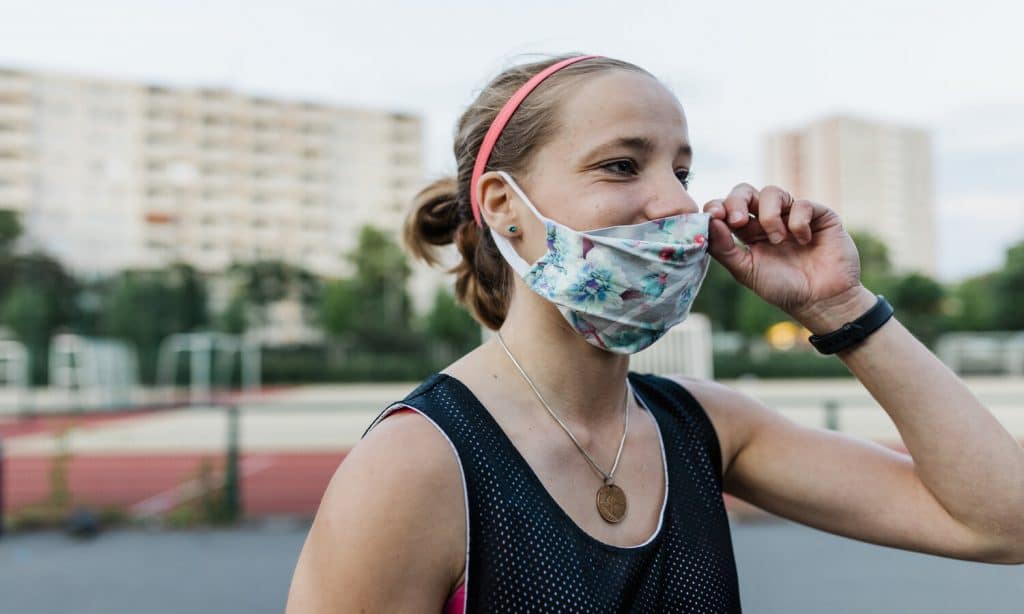 5 Tips To Help You Work Out With A Face Mask