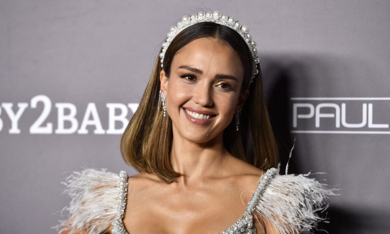 Does Jessica Alba Smoke Weed?