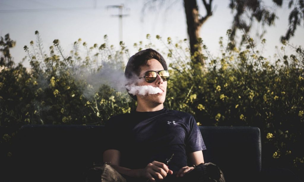 Young adults who vape are more likely to have coughs and bronchitis