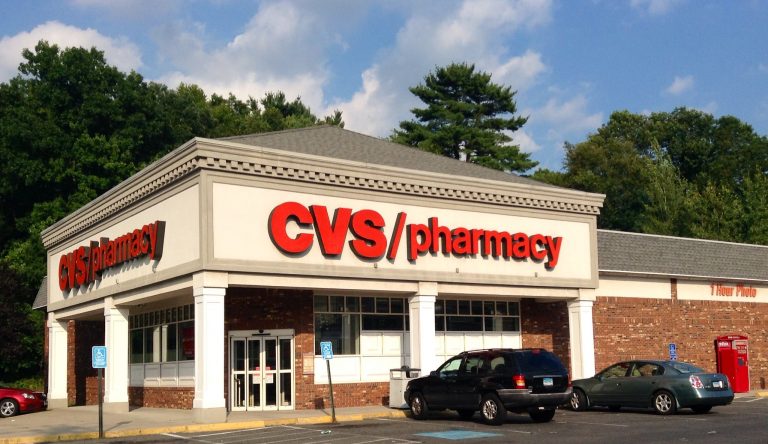 Pharmacies Will Start Offering COVID-19 Vaccines — Here’s How It’ll Work