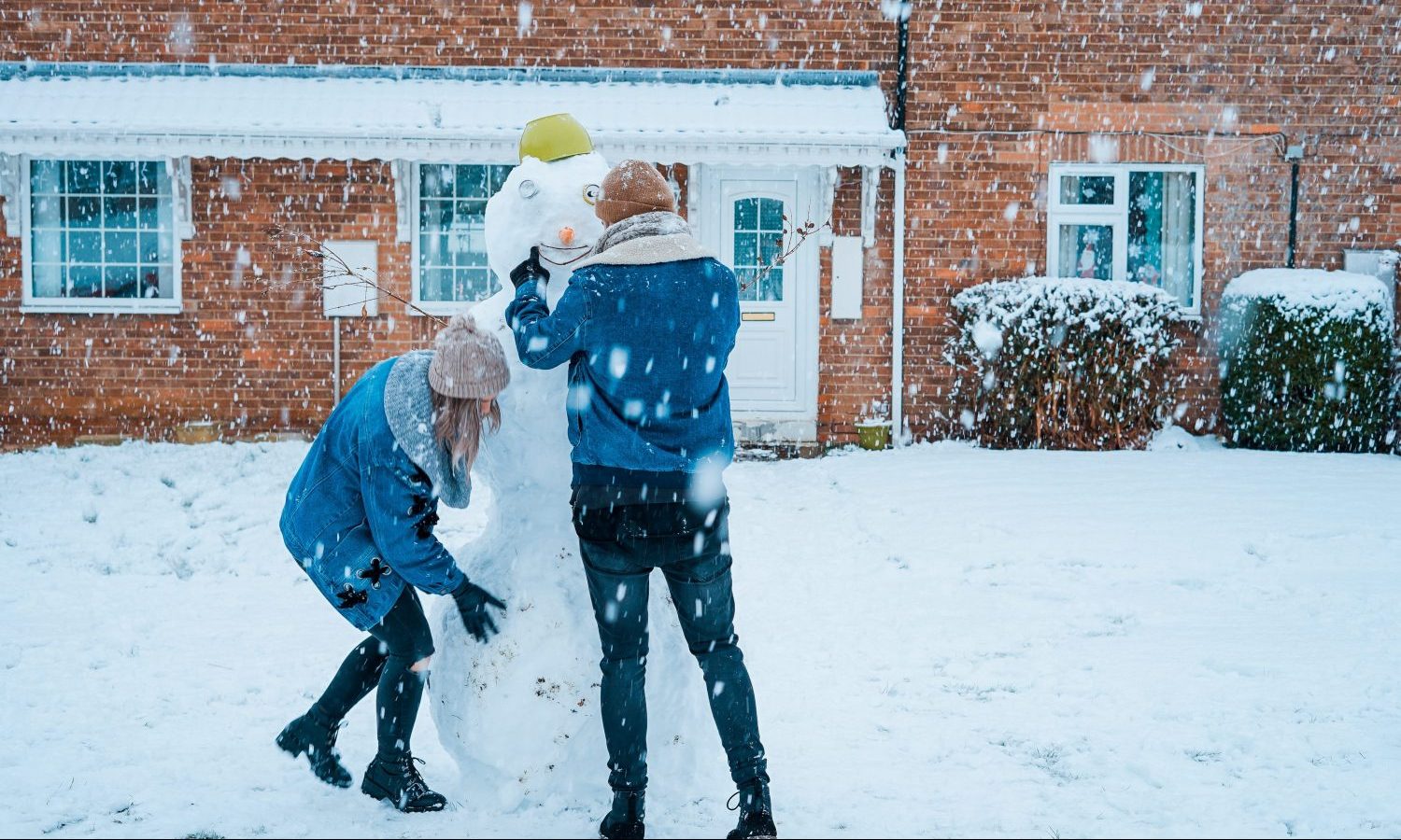 Winter Storm Ravages America: Just Stay Home And Smoke Weed