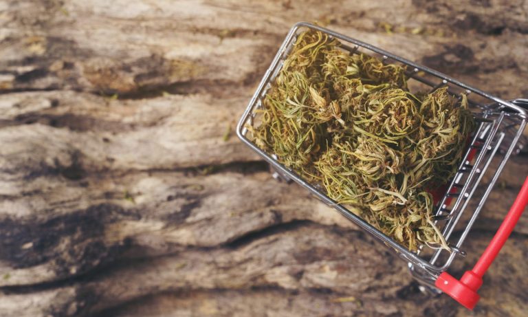 3 Reasons To Buy Cannabis In Bulk