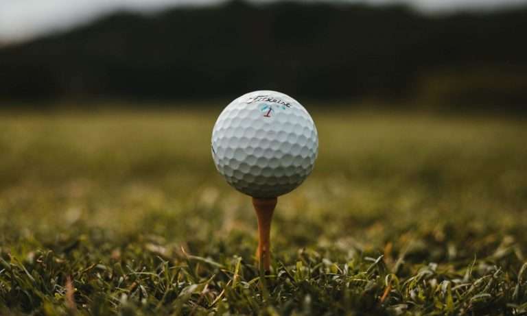 Golfers Say CBD Is A Hole In One