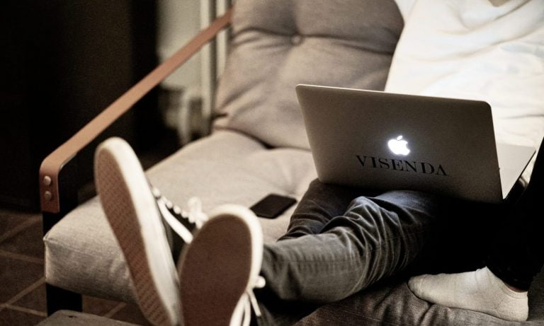 High And Bored? Here Are 7 Mindless Things To Do Online