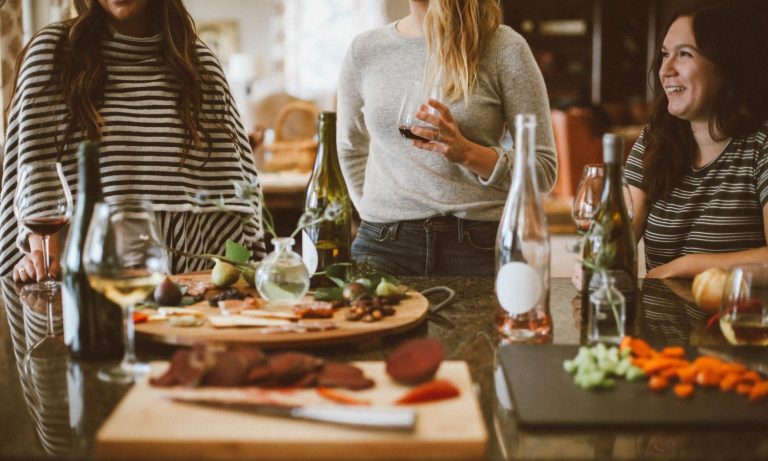 How To Safely Host Thanksgiving With Unvaccinated Guests