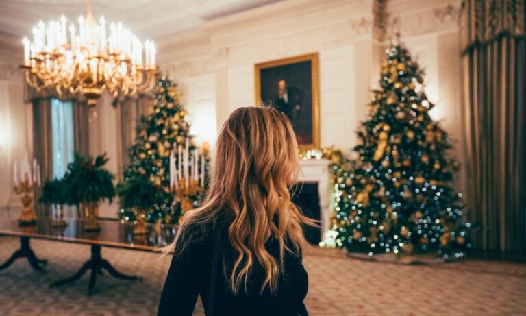 4 Tips To Stay Sober Through The Holidays