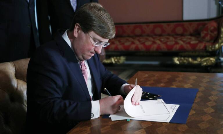 Will Mississippi’s Governor Sign Medical Marijuana Bill? Does It Even Matter?