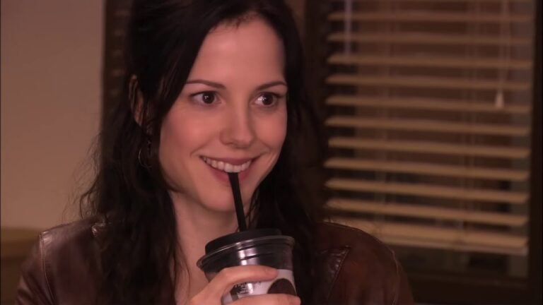 5 TV Weed Moms We Love