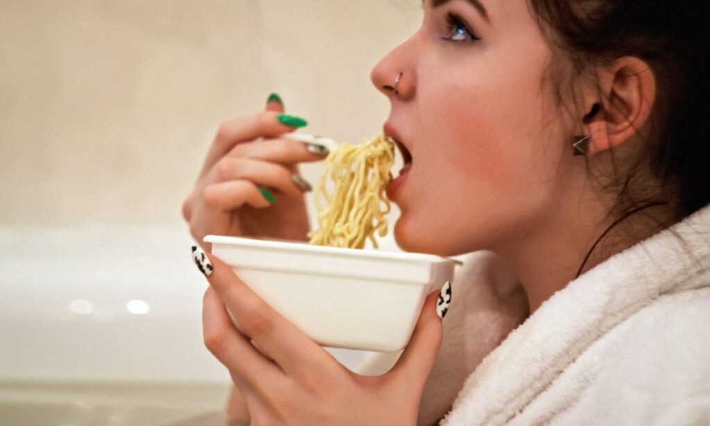 Eating Ultra Processed Foods Has This Weird Effect On Your Brain