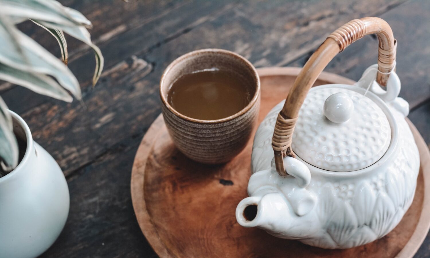New Study Says Drinking Four Cups Of Tea Can Lower Risk Of This Disease