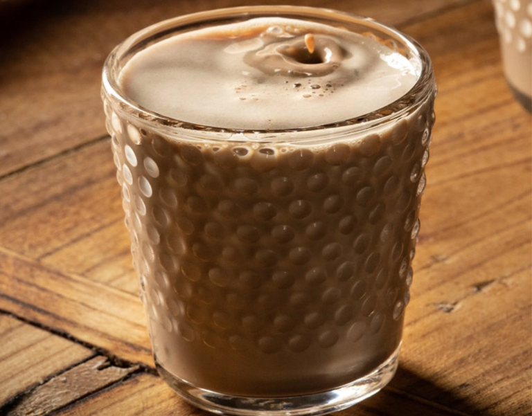 Try These Delicious Autumn Cream Drinks