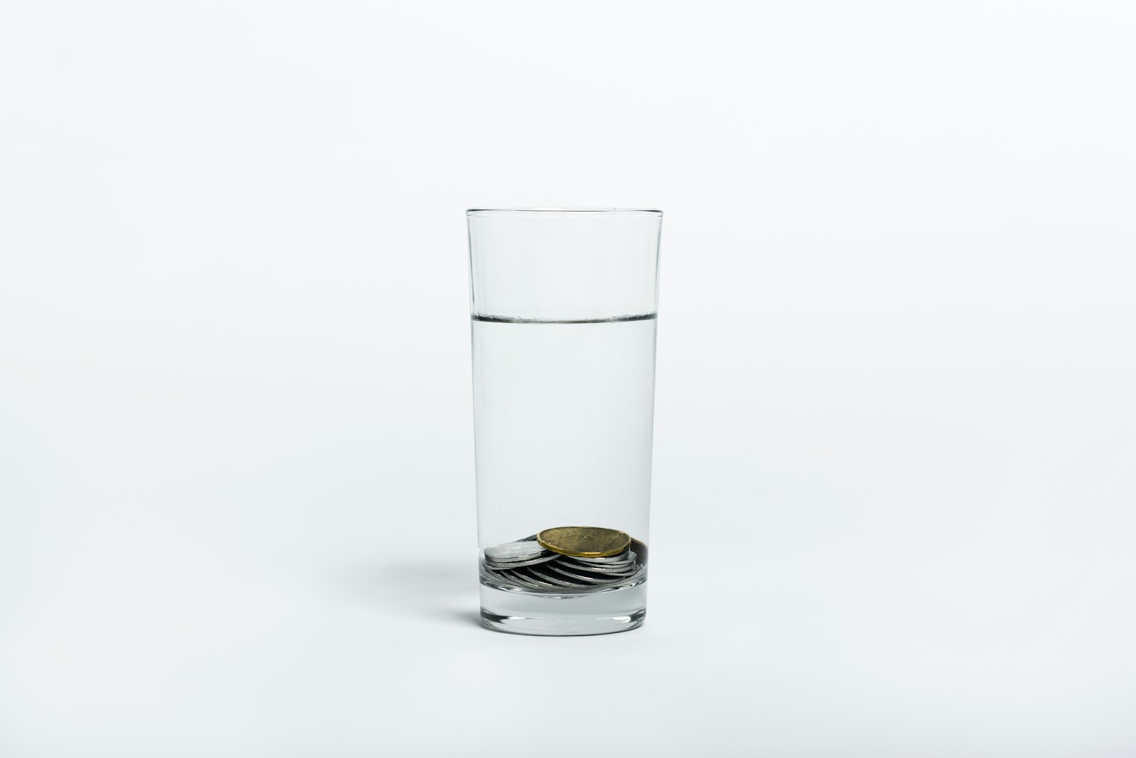 A Glass Of Water Should Only Sit Out For This Long