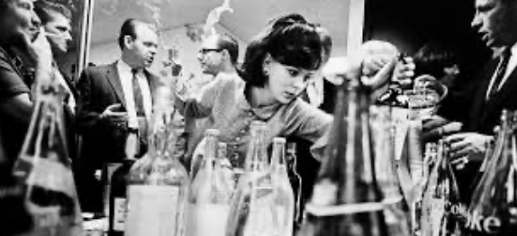 The Best Merry Cocktails For The Season