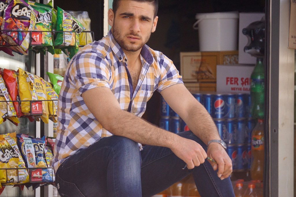 The Rise of the “Sober-ish” Guy